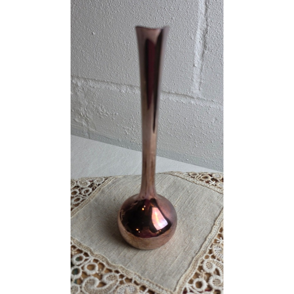 Vintage Copper Color Bud Vase Mid Century Modern Sleek Handle Heavy - Picture 8 of 9